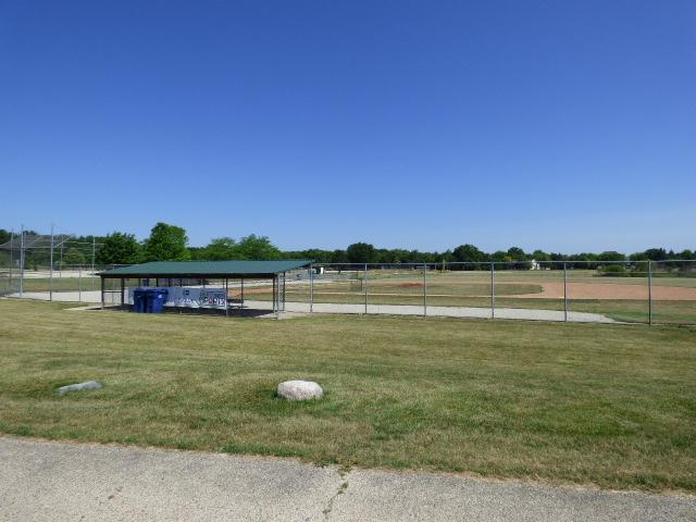 41W951 Hunters Hill Dr, Saint Charles, IL 60175 - view of home's community with a detached carport