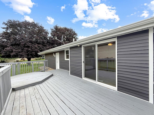 701 E Soper St, Winnebago, IL 61088 - view of deck