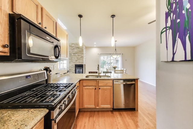 99 Stonegate Ln, Streamwood, IL 60107 - photo 12
