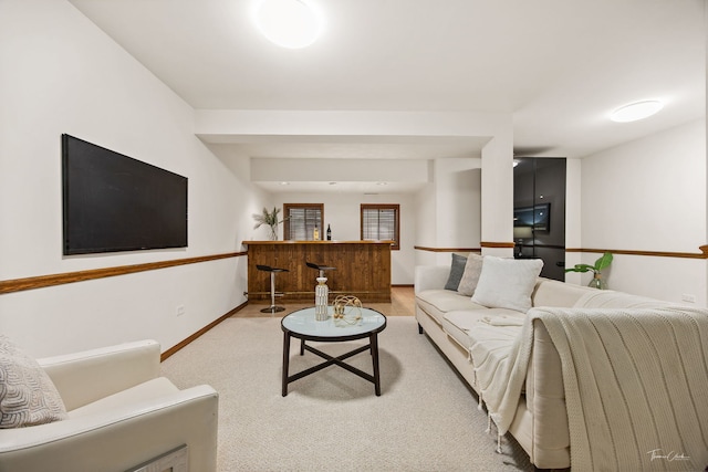 1530 Orchard Cir, Naperville, IL 60565 - living room with bar area and baseboards