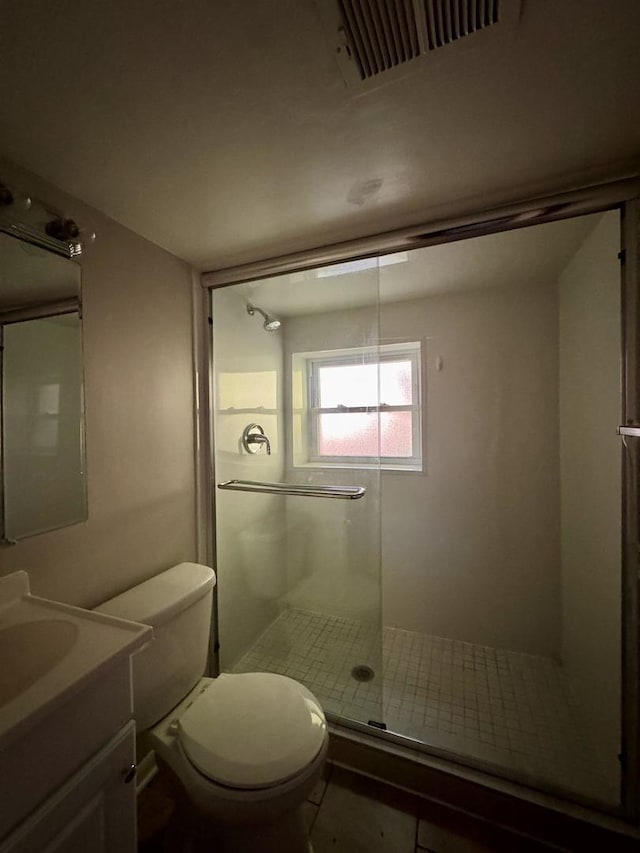 15542 S Park Ave, South Holland, IL 60473 - full bath featuring a shower stall, vanity, and tile patterned flooring