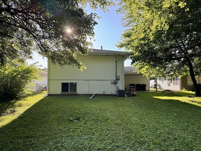 15542 S Park Ave, South Holland, IL 60473 - back of property featuring roof with shingles