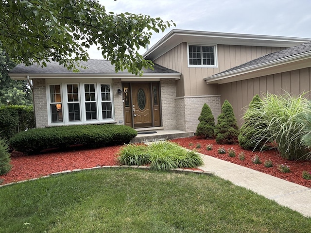 16529 Edgewood Dr, Plainfield, IL 60586 - split level home featuring brick siding and a front lawn
