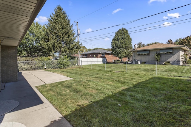 9613 S Kostner Ave, Oak Lawn, IL 60453 - view of yard with a patio area