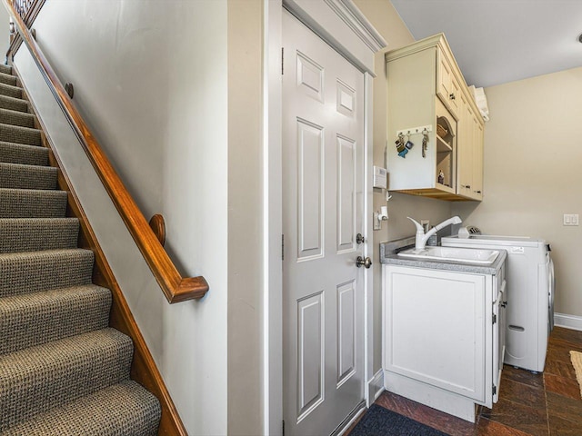 2207 N Elmkirk Pkwy N, Mchenry, IL 60051 - laundry room featuring cabinet space and separate washer and dryer