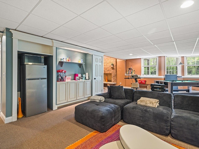 2207 N Elmkirk Pkwy N, Mchenry, IL 60051 - living room with carpet floors and a paneled ceiling
