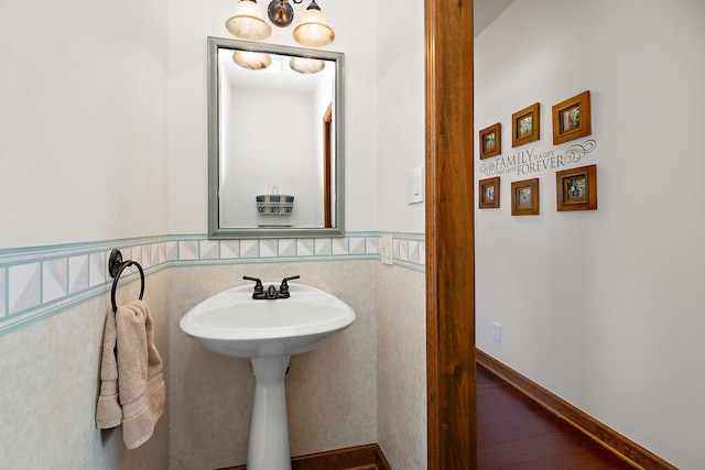 4751 N 5500w Rd, Kankakee, IL 60901 - bathroom with wainscoting and wood finished floors