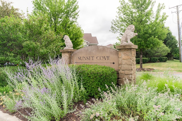 2366 Aurora Dr, Pingree Grove, IL 60140 - view of community sign
