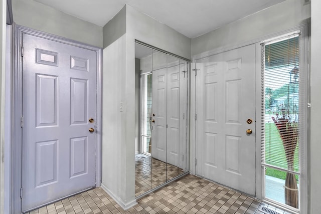 136 Windwood Ct Unit 31, Buffalo Grove, IL 60089 - photo 3