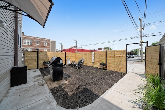 2101 S 48th Ct, Cicero, IL 60804 - fenced backyard with grilling area