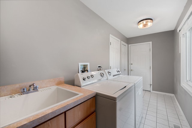 401 Kerry Ct, Prospect Heights, IL 60070 - laundry area featuring washing machine and dryer and light tile patterned floors