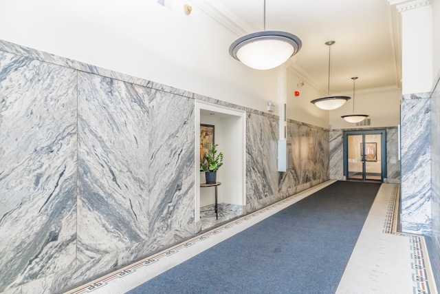 1020 S Wabash Ave Unit 7C, Chicago, IL 60605 - lobby featuring ornamental molding and tile walls