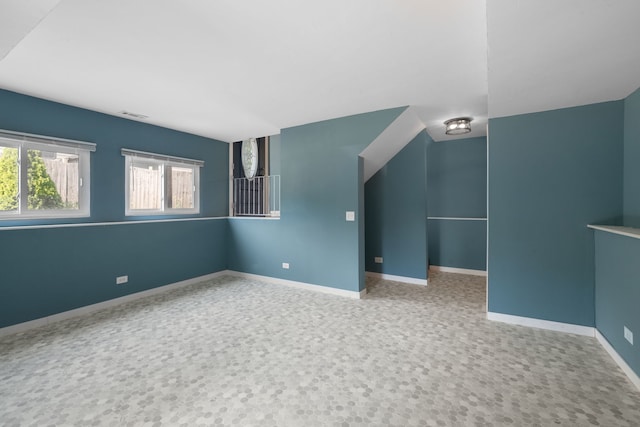 2S464 Cottonwood Ct, Warrenville, IL 60555 - spare room with baseboards