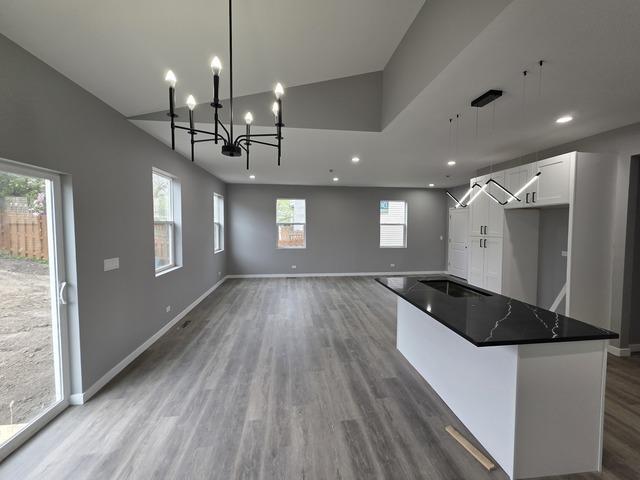 1390 Merrimac Ln, Hanover Park, IL 60133 - photo 5