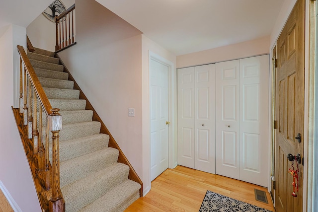711 W Nichols Rd, Arlington Heights, IL 60004 - entryway with light wood-type flooring and stairs