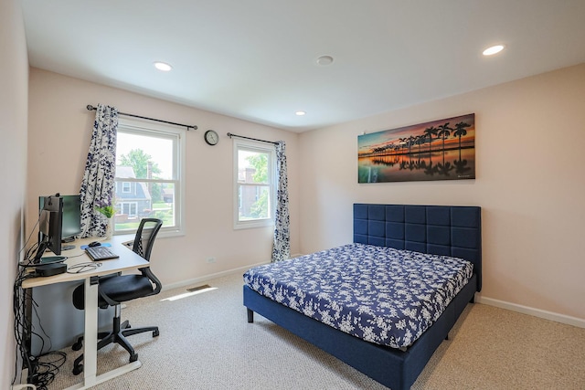 711 W Nichols Rd, Arlington Heights, IL 60004 - bedroom featuring carpet, recessed lighting, and a desk