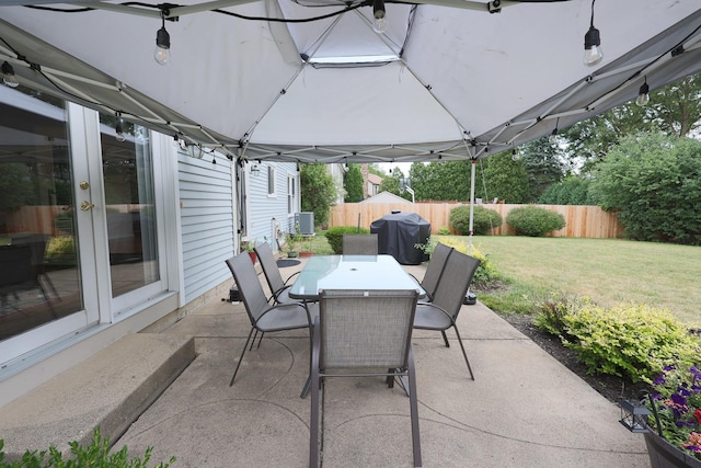 711 W Nichols Rd, Arlington Heights, IL 60004 - view of patio / terrace featuring a grill and outdoor dining area