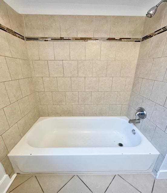 132 W 126th Pl, Chicago, IL 60628 - bathroom with tile patterned flooring