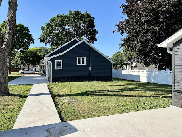 425 W Cleveland St, Spring Valley, IL 61362 - view of side of property