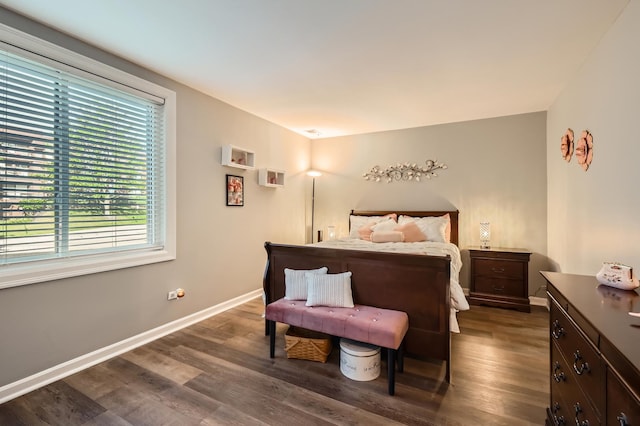 455 Raintree Ct Unit 1C, Glen Ellyn, IL 60137 - bedroom featuring wood finished floors and baseboards
