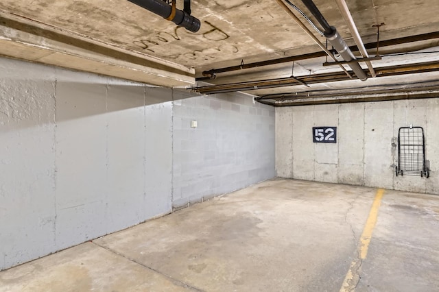 455 Raintree Ct Unit 1C, Glen Ellyn, IL 60137 - view of parking garage