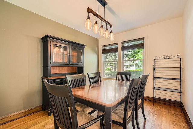 4017 Park Ave, Brookfield, IL 60513 - dining room featuring baseboards and light wood finished floors