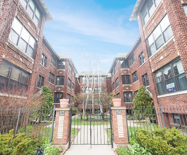 508 Madison St Unit 2S, Oak Park, IL 60302 - view of street with a gate