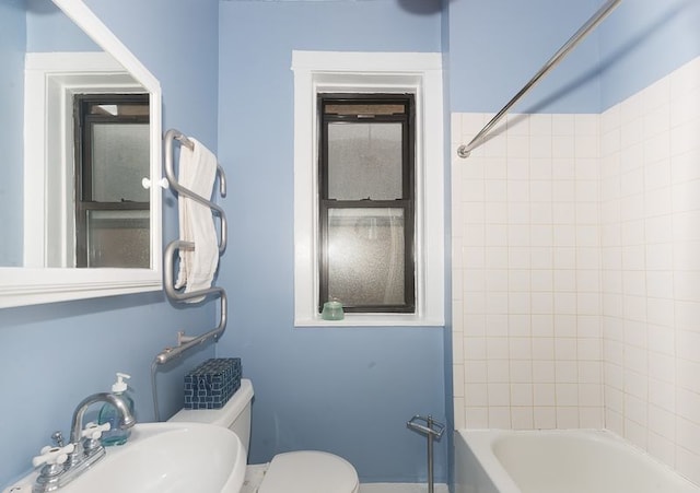 508 Madison St Unit 2S, Oak Park, IL 60302 - bathroom featuring toilet and shower / bath combination