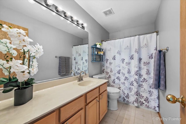 2370 Nantucket Ln, Elgin, IL 60123 - full bath with vanity and tile patterned floors