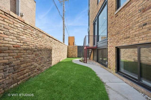 220 S Oakley Blvd, Chicago, IL 60612 - view of yard featuring stairway
