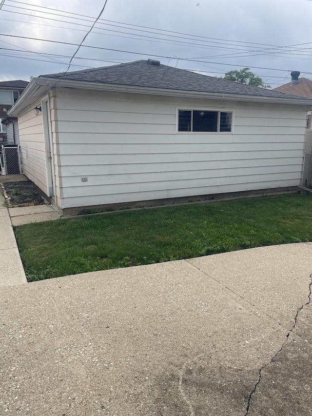2940 N Nagle Ave, Chicago, IL 60634 - view of side of property with a shingled roof