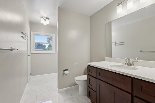 32 Woodridge Ln, Streamwood, IL 60107 - full bath with marble look tile flooring and vanity