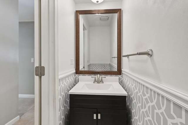 32 Woodridge Ln, Streamwood, IL 60107 - bathroom featuring vanity and tile patterned floors