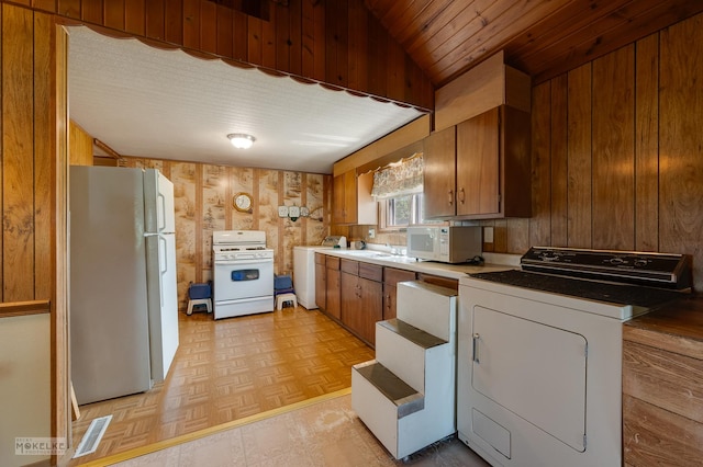 908 E Main St, Newark, IL 60541 - photo 10
