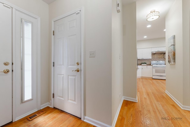 1804 Monroe Ct, Glenview, IL 60025 - entrance foyer featuring light wood-style floors and recessed lighting