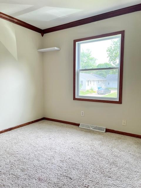 320 Prospect St, Dixon, IL 61021