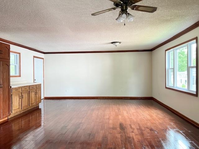 320 Prospect St, Dixon, IL 61021