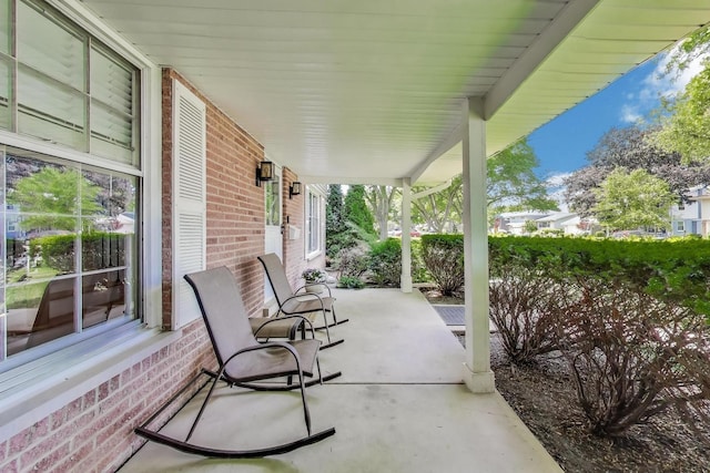 1501 E Greenwood Dr, Mount Prospect, IL 60056 - photo 2