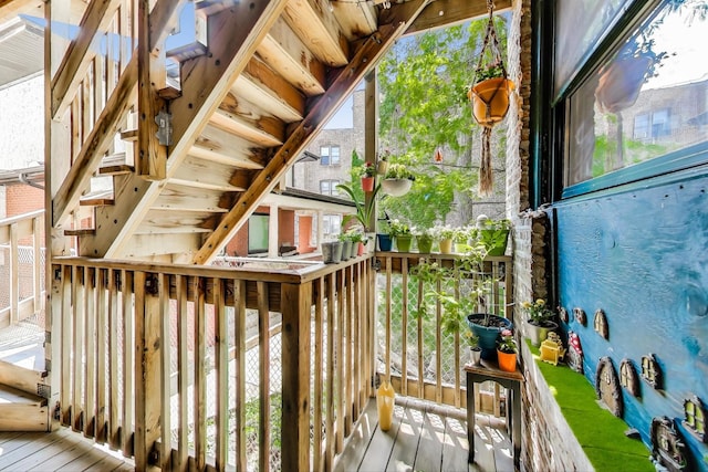 7021 N Sheridan Rd Unit 1, Chicago, IL 60626 - view of wooden deck