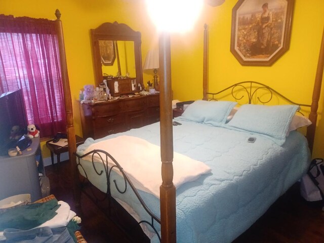 8506 S Jeffery Blvd, Chicago, IL 60617 - bedroom with wood finished floors