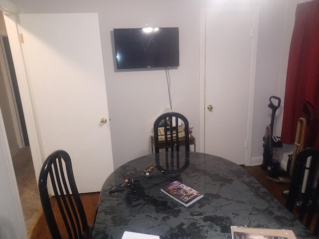 8506 S Jeffery Blvd, Chicago, IL 60617 - view of dining area