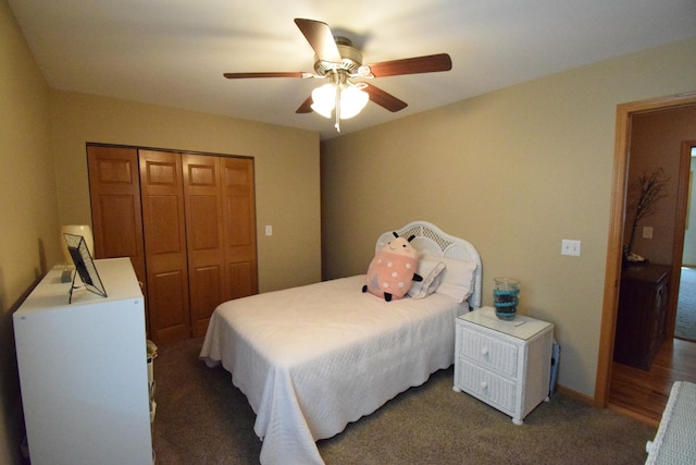 963 E Castlewood Ln, Bartlett, IL 60103 - carpeted bedroom with a closet and a ceiling fan