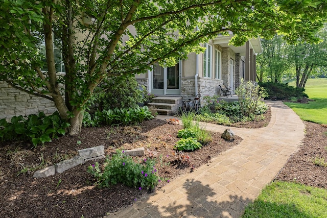 660 Birch Hollow Dr, Antioch, IL 60002 - view of front of property with stone siding