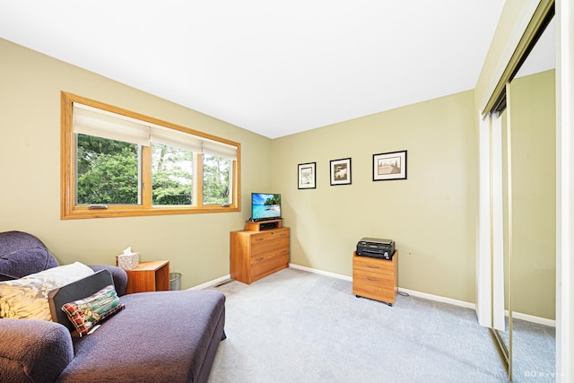 13520 Idlewild Dr, Orland Park, IL 60462 - living area featuring carpet flooring and baseboards