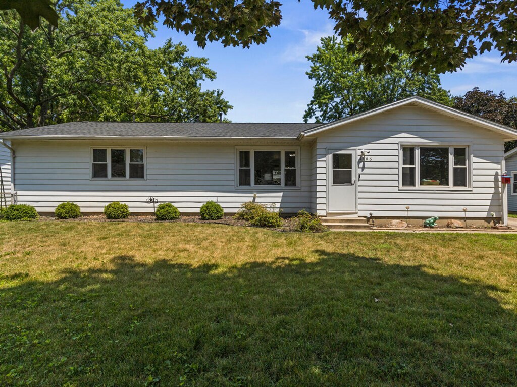 2406 Hathaway Dr, Champaign, IL 61821 - photo 1
