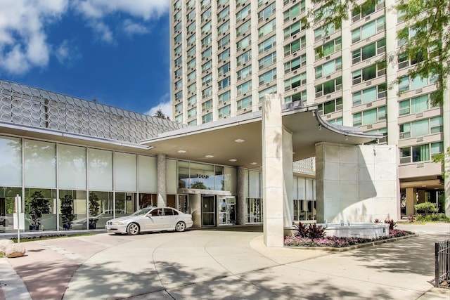 3600 N Lake Shore Dr Unit 2204, Chicago, IL 60613 - view of building exterior