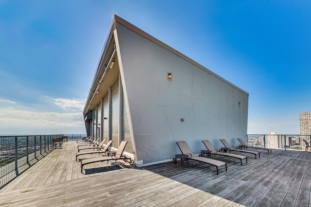 3600 N Lake Shore Dr Unit 2204, Chicago, IL 60613 - view of wooden deck