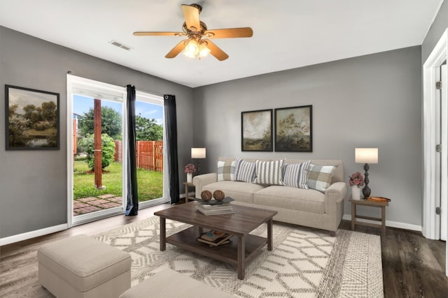 513 White Birch Rd, Lindenhurst, IL 60046 - living area featuring wood finished floors and ceiling fan