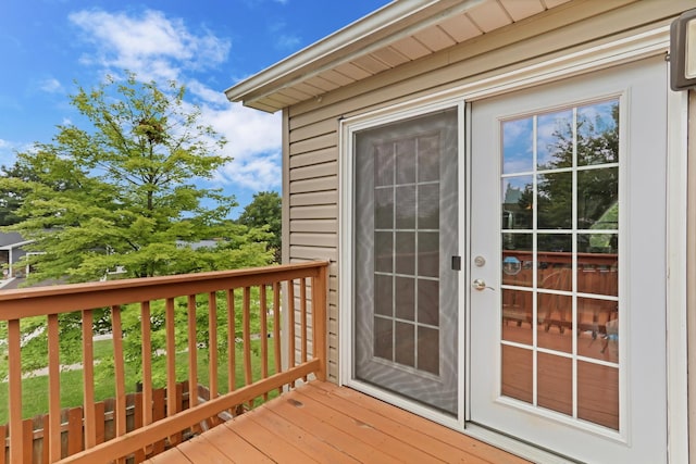513 White Birch Rd, Lindenhurst, IL 60046 - view of wooden deck