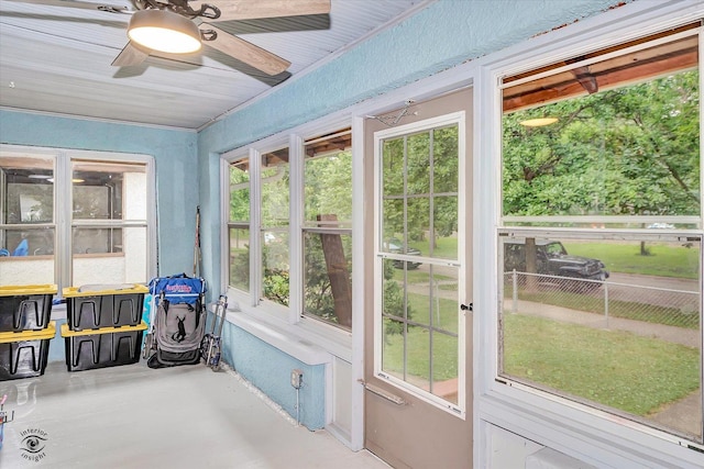 9826 S Walden Pkwy, Chicago, IL 60643 - sunroom featuring a ceiling fan